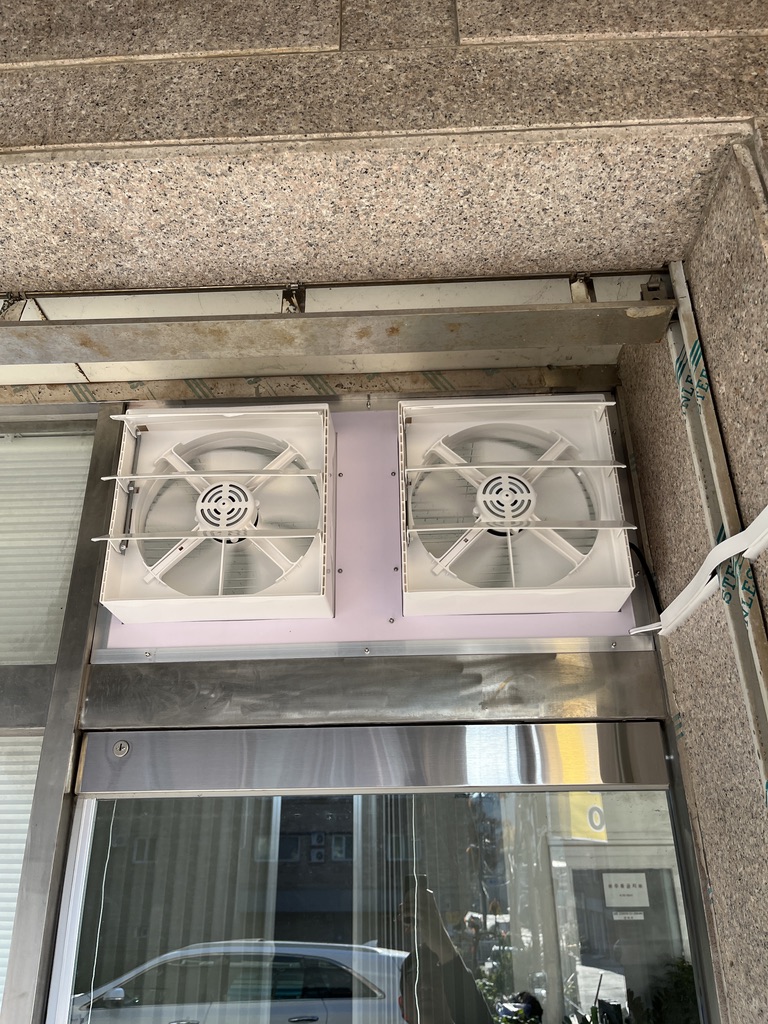 상가환풍기 설치 모습